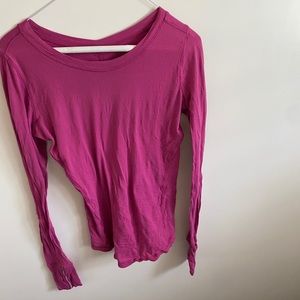 Long sleeve athletic shirt